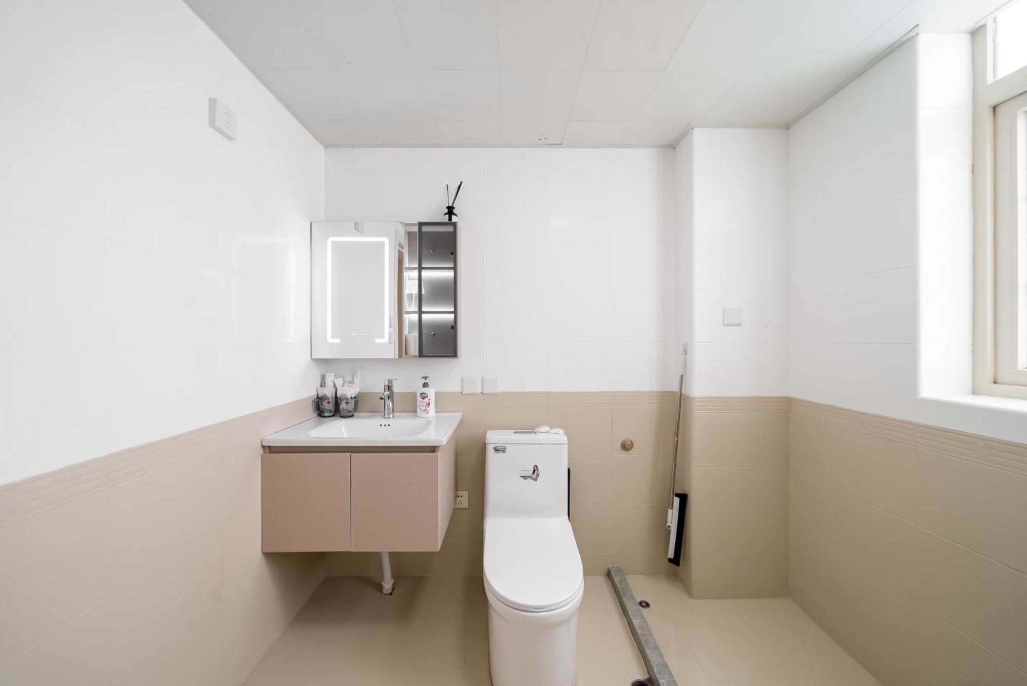 Shanghai Yi Du B&B -Family - Friendly Suite Close To People'S Square And Subway Екстериор снимка